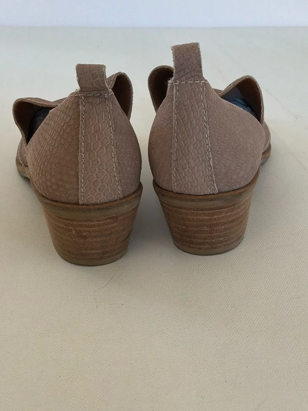 Lucky Brand Mahzan Blush Pink Leather Loafers Slip-On Shoes Women’s Size 7.5